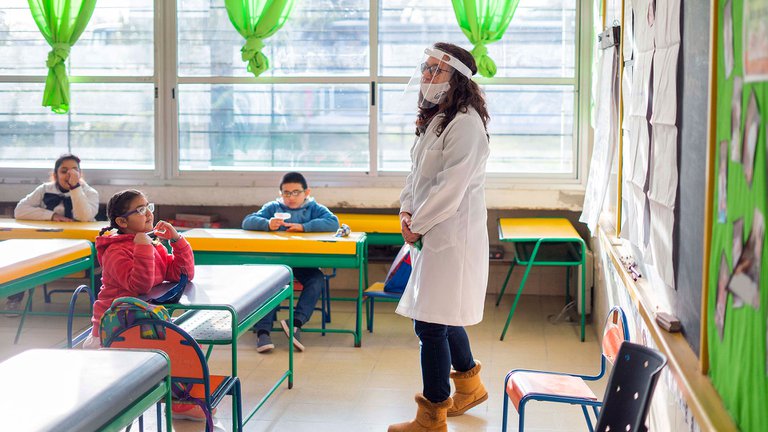 Así es la vuelta a clases en Uruguay