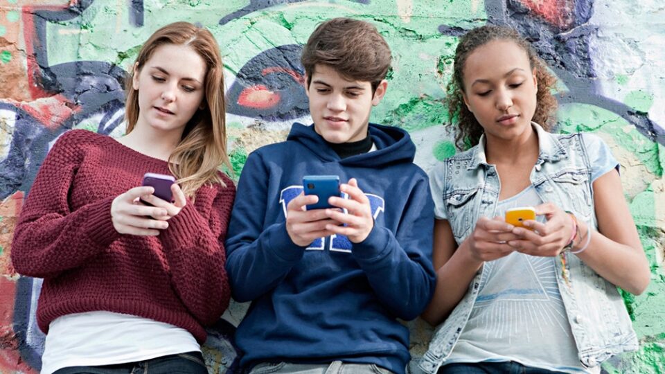 discriminación en redes sociales