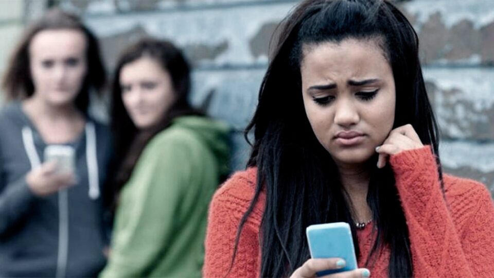discriminación en redes sociales