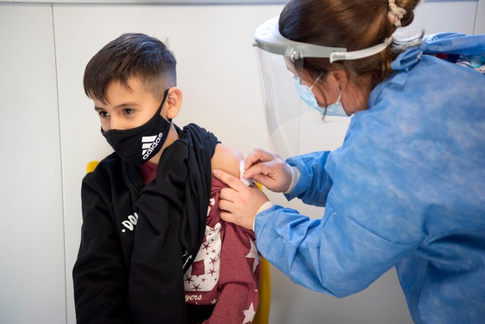 Incorporan segunda dosis vacuna contra la varicela