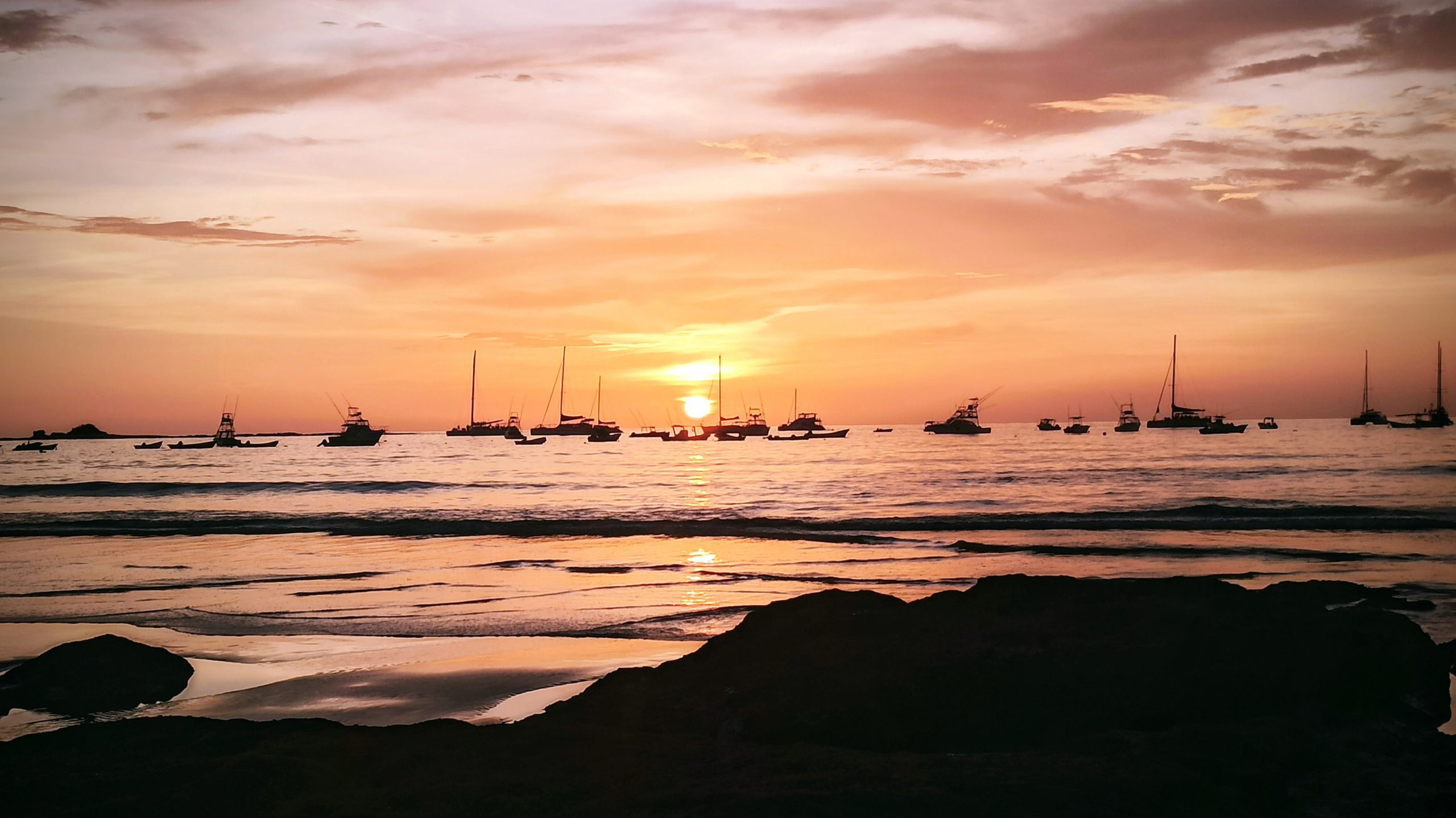 Tamarindo, un pequeño pueblo costarricense que es hogar de cientos de ...