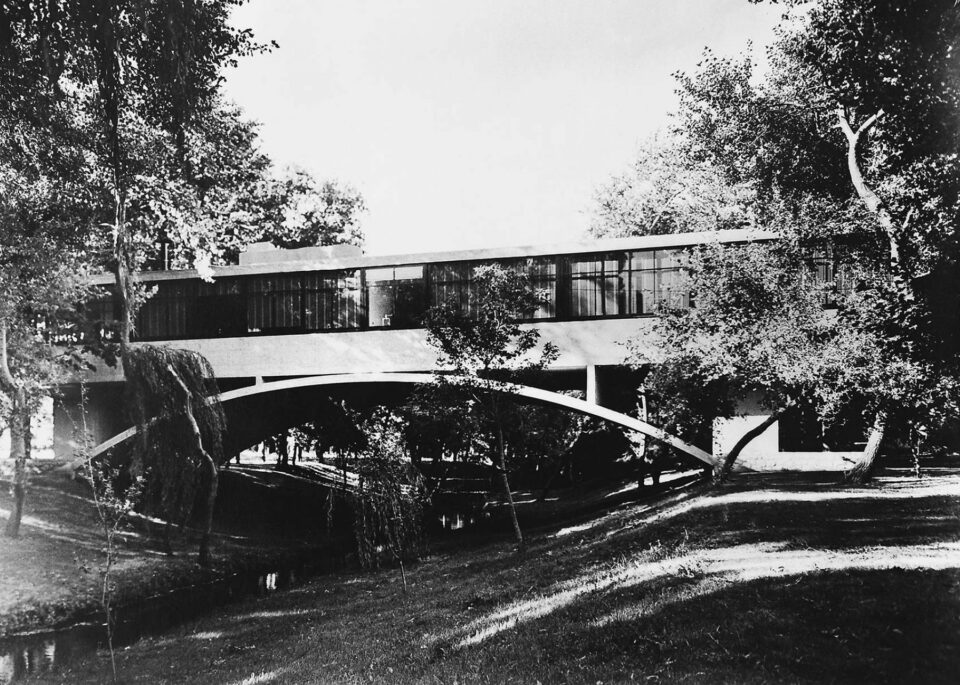 Casa sobre el Arroyo