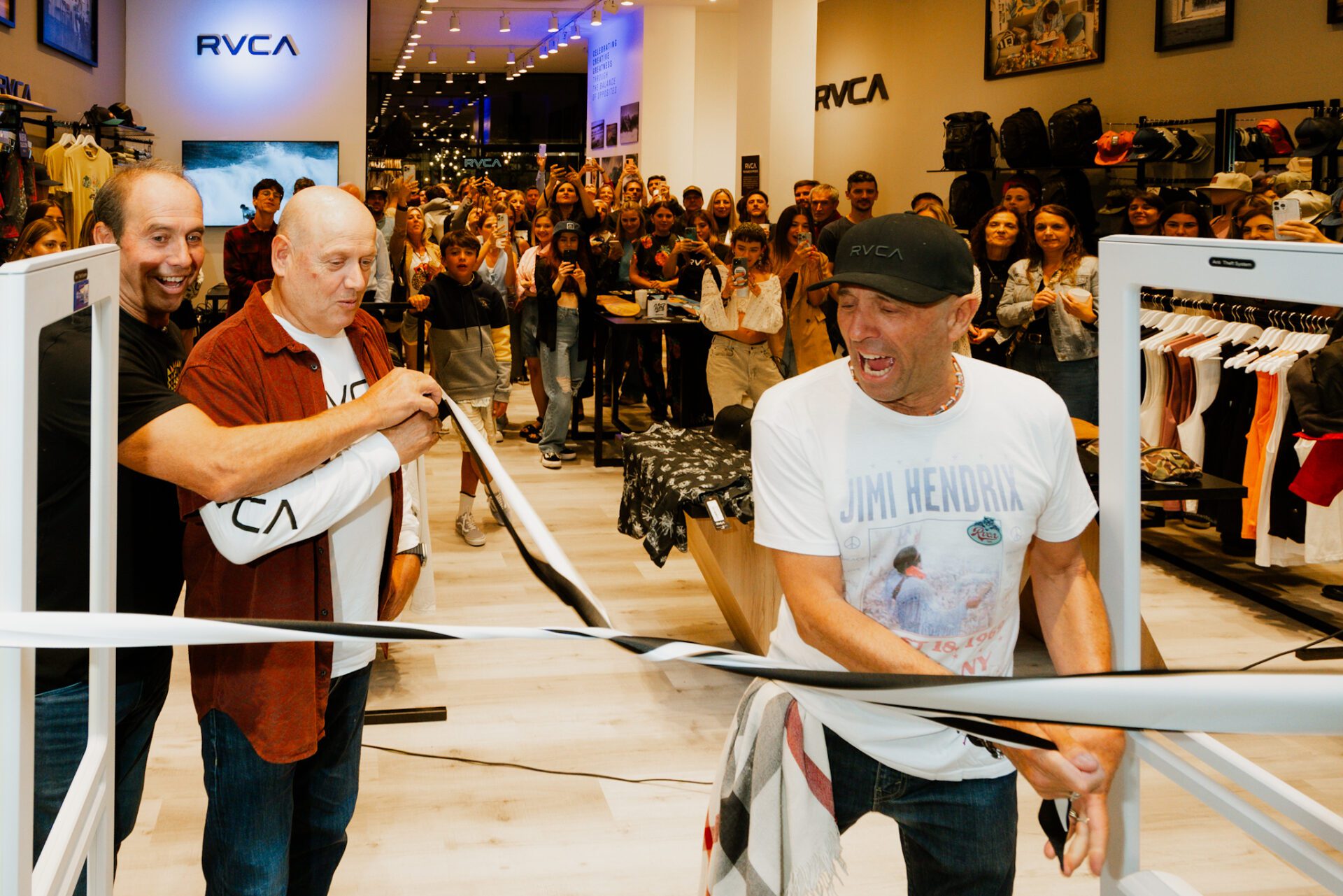Personalidades y deportistas top en la inauguración del primer local de ...