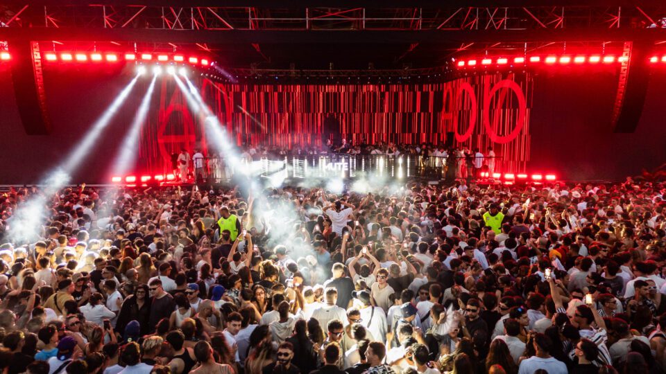 fiesta electronica en la playa