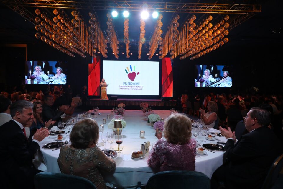 cena solidaria FUNDAMI