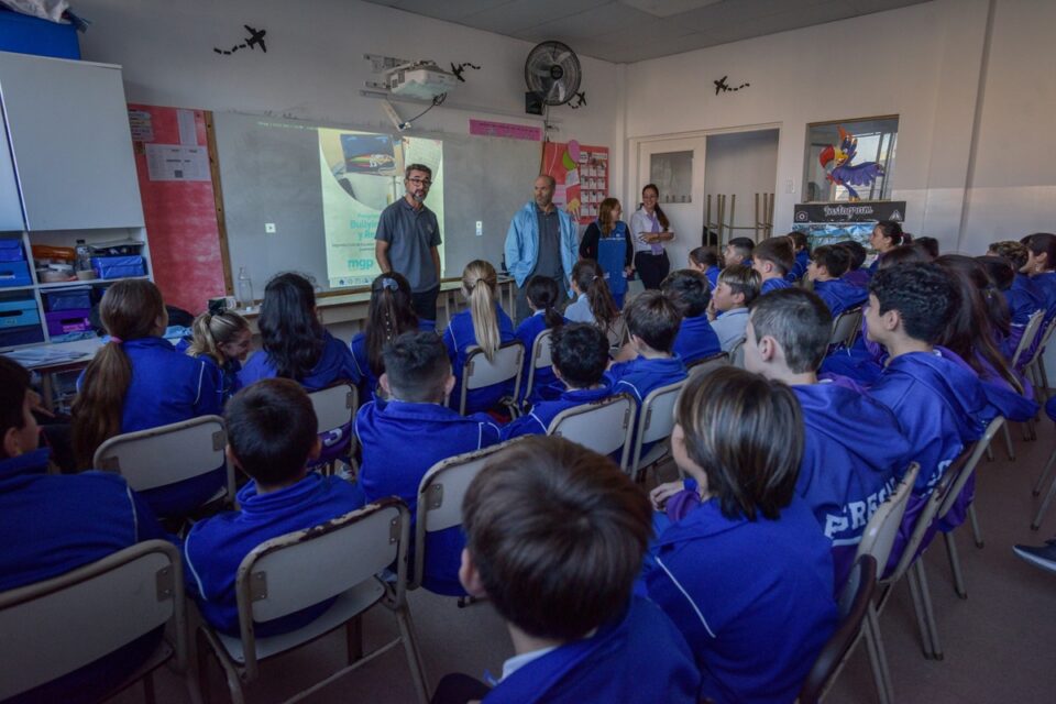 programa sobre bullying, grooming y vida digital