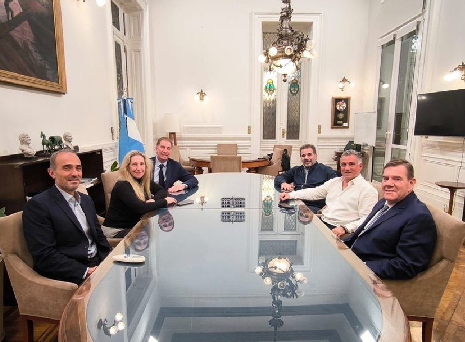 reunión LLa y Pro