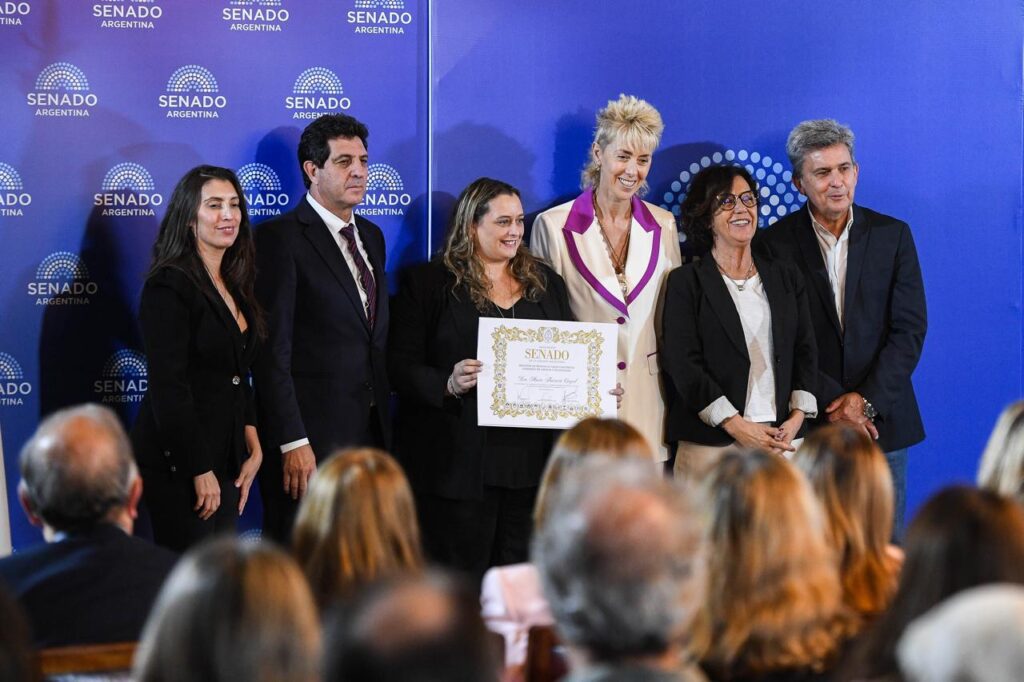 María Florencia Cayrol recibió la Mención de Honor al Valor Científico 2025