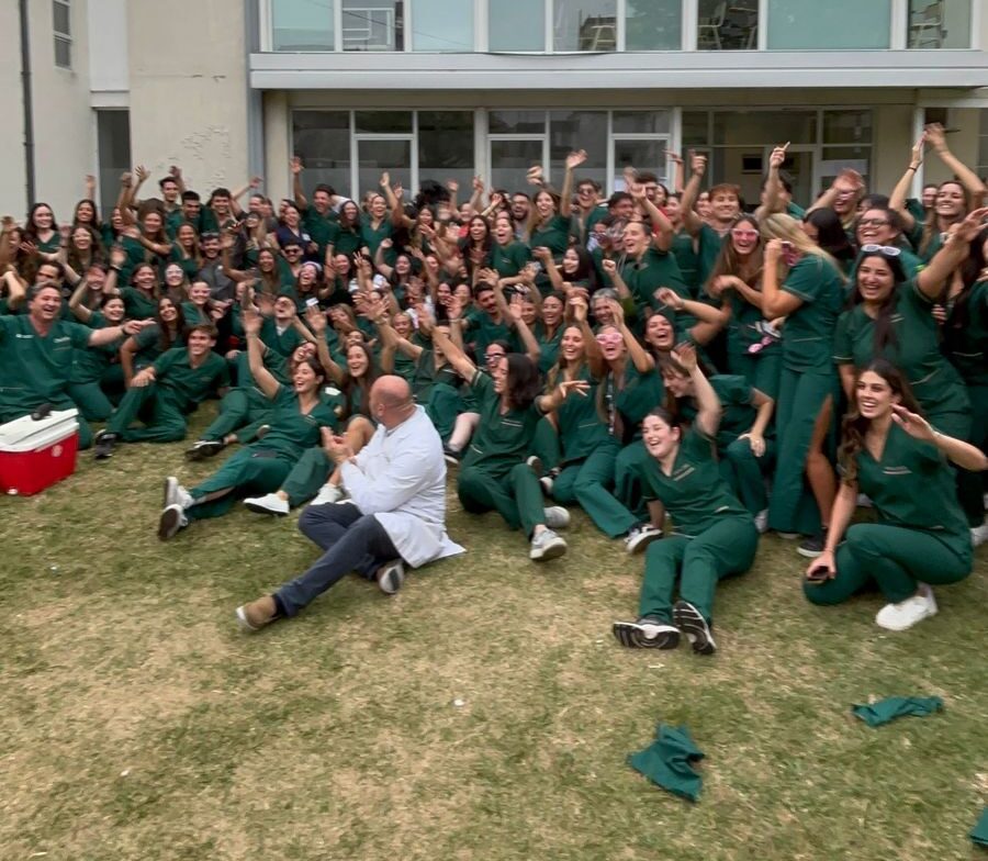 egresados Medicina UNMDP