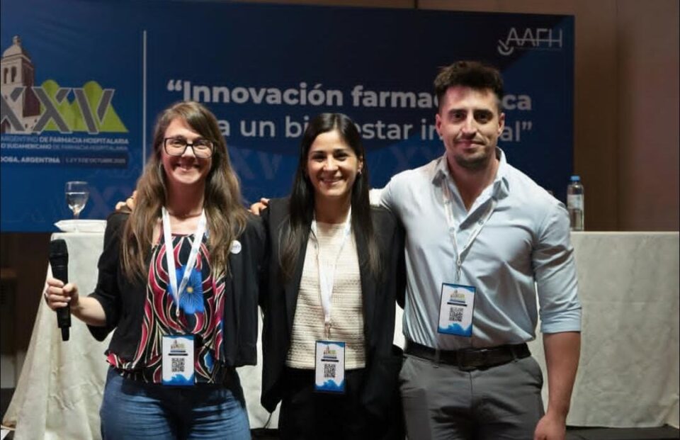 equipo del Laboratorio de Farmacia del HIEMI