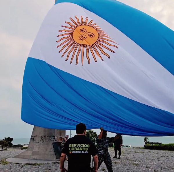 bandera rotonda del golf