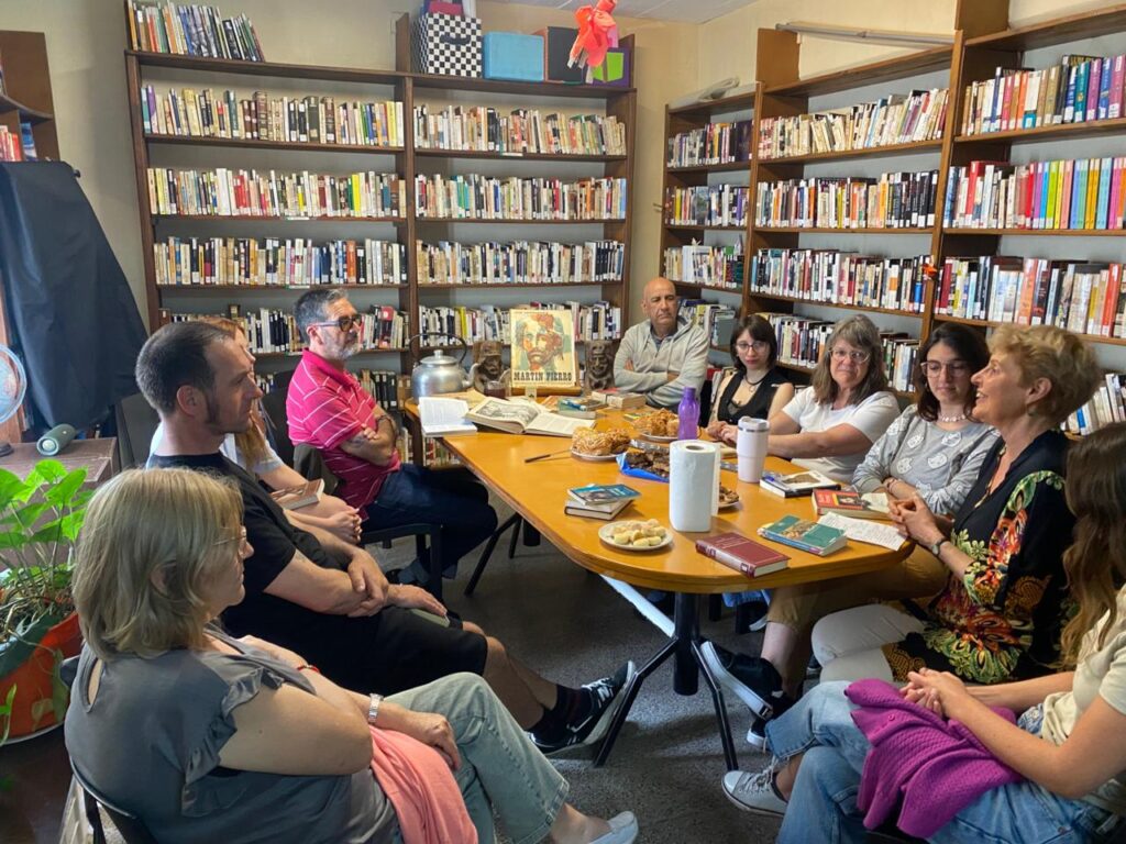 Biblioteca Gladys Smith