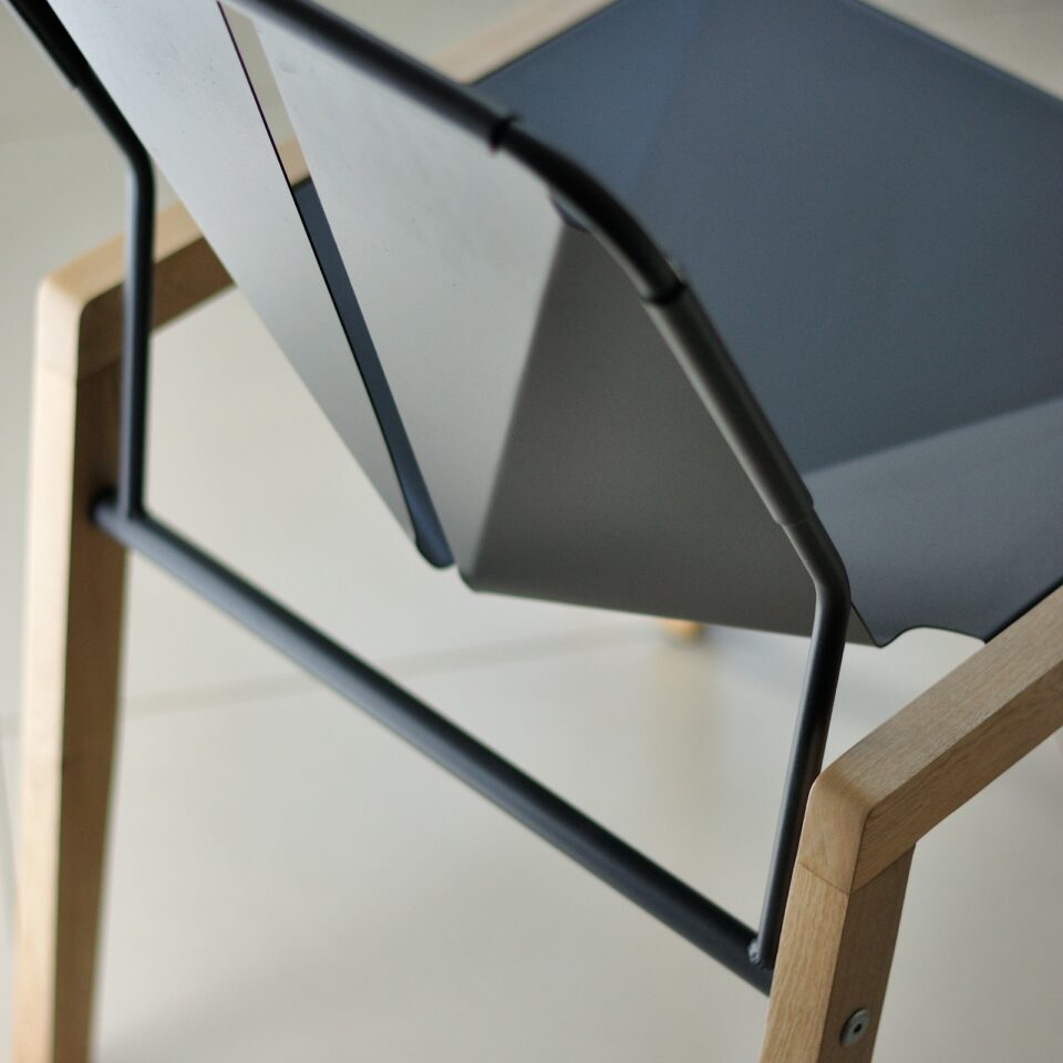 Silla “Noa”, diseñada por el marplatense Damián Entrocassi.